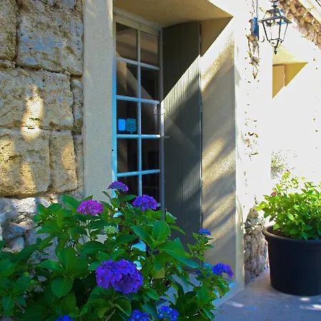 Bleu Raisin 3* Les Salles-de-Castillon