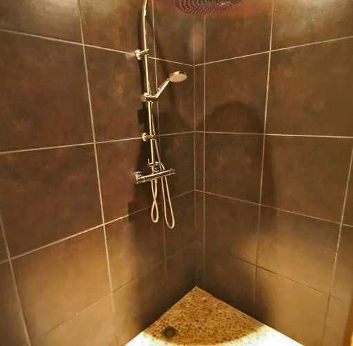 Bleu Raisin Bed & Breakfast 3*